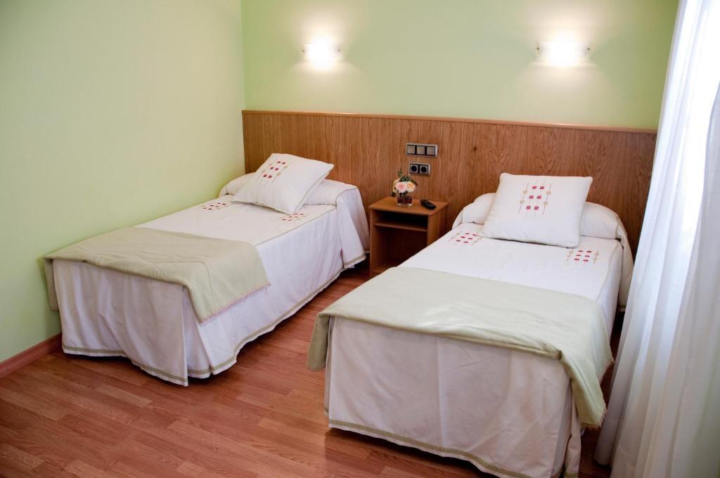 Hostal Restaurante La Cepa Cariño Habitación foto