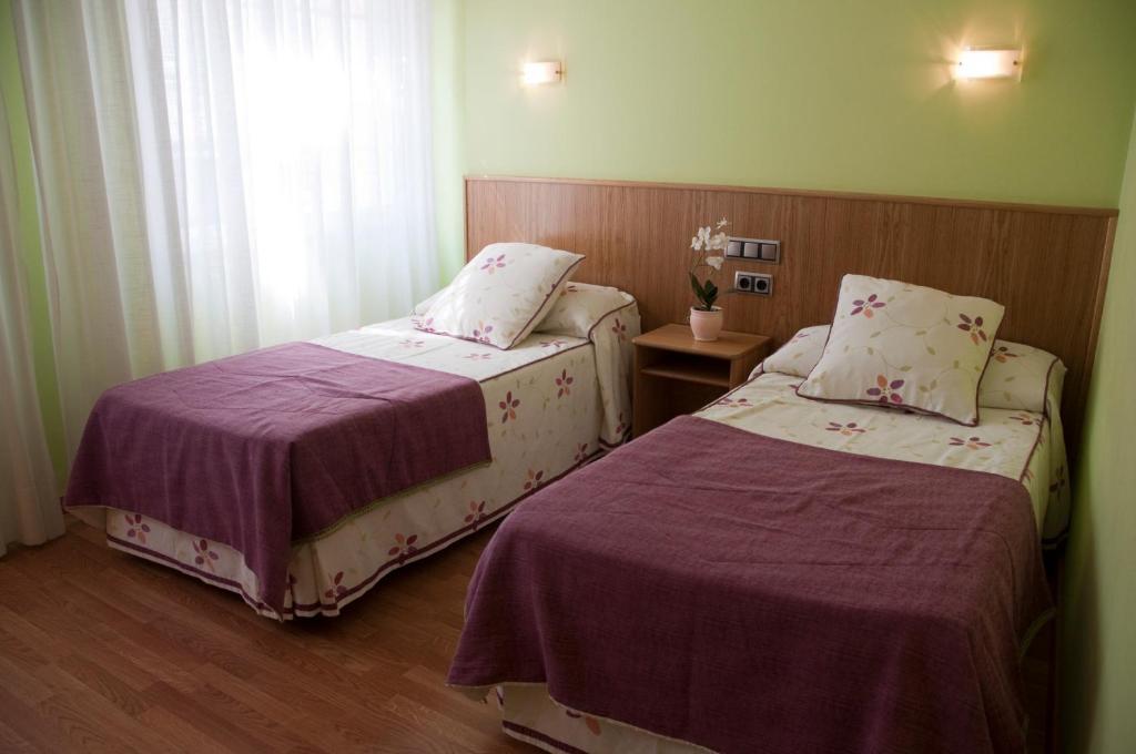 Hostal Restaurante La Cepa Cariño Habitación foto
